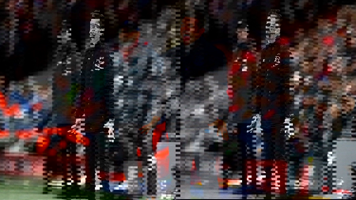 إقالة ماركو سيلفا المدير الفني لنادي إيفرتون بعد خماسية ليفربول