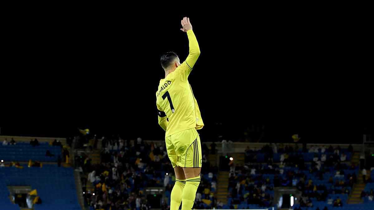 صحيفة برتغالية تحسم الجدل حول سر احتفالية كريستيانو رونالدو الجديدة 