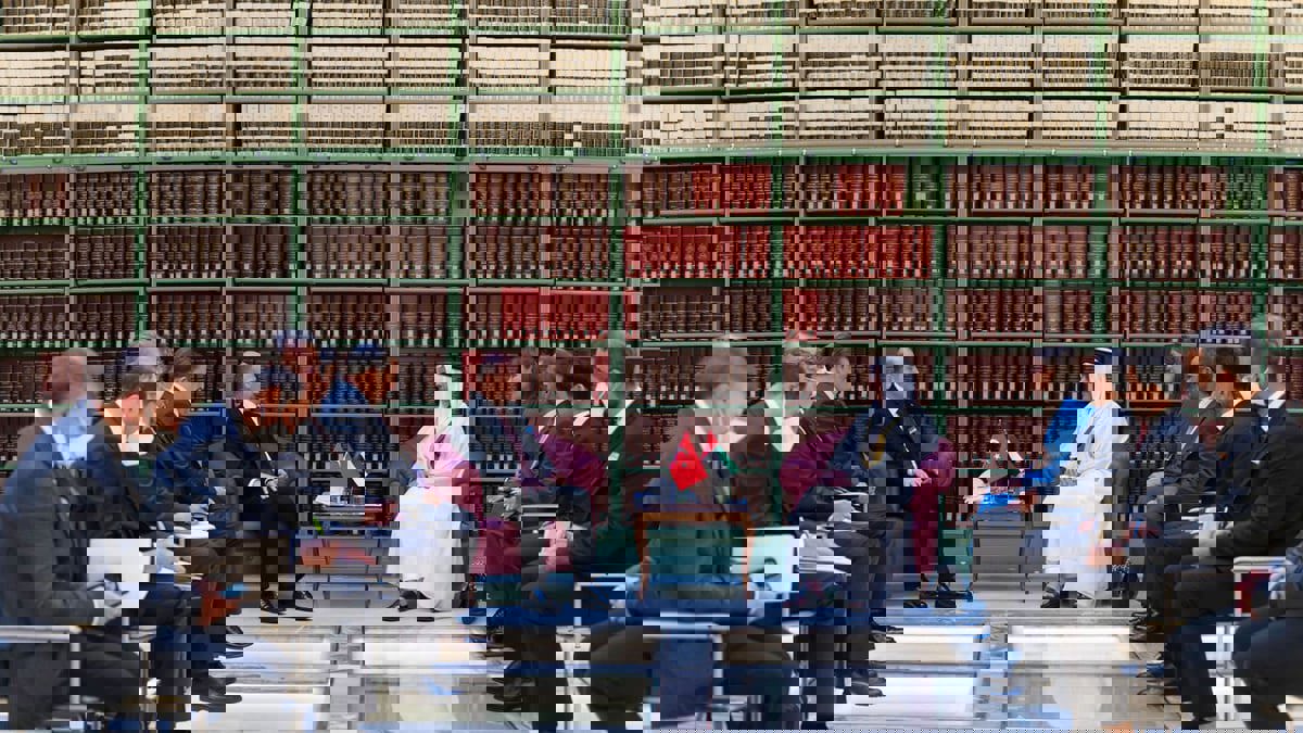 وزير الداخلية الإماراتي يبحث مع نظيره التركي تعزيز التعاون الأمني