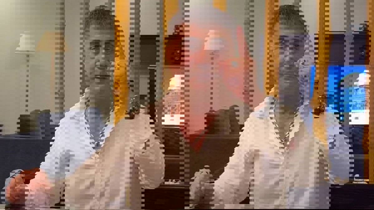 رويترز: سيدات بيكر استجوب في دبي