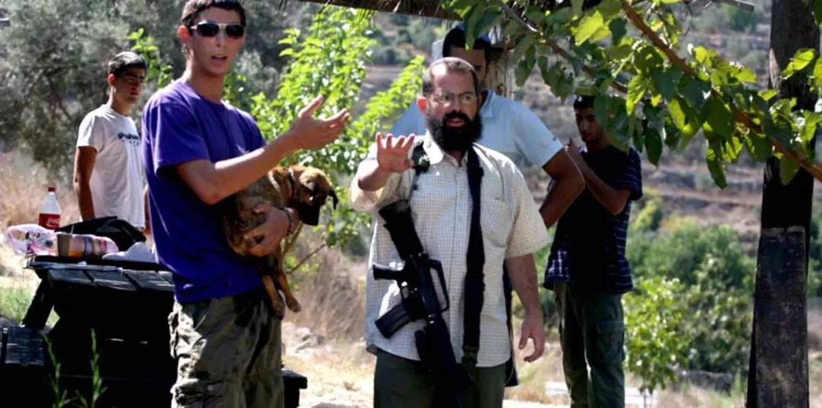 بعد هجومهم على دورية لجيش الاحتلال.. ليبرمان يتوعد بمحاسبة مستوطنين متطرفين