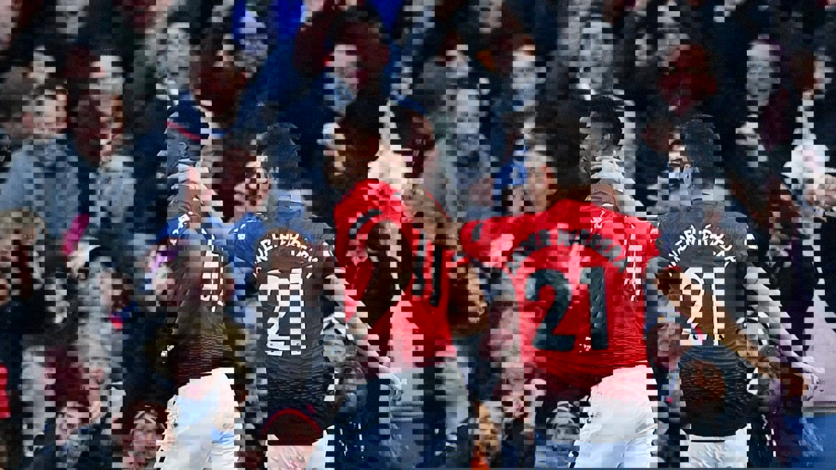 الموعد والقنوات الناقلة لمباراة مانشستر يونايتد وباريس سان جيرمان في دوري أبطال أوروبا