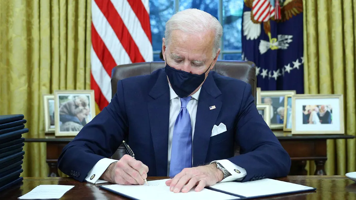 بايدن يبدأ ولايته بإجراءات واسعة تشمل المناخ والهجرة والطاقة