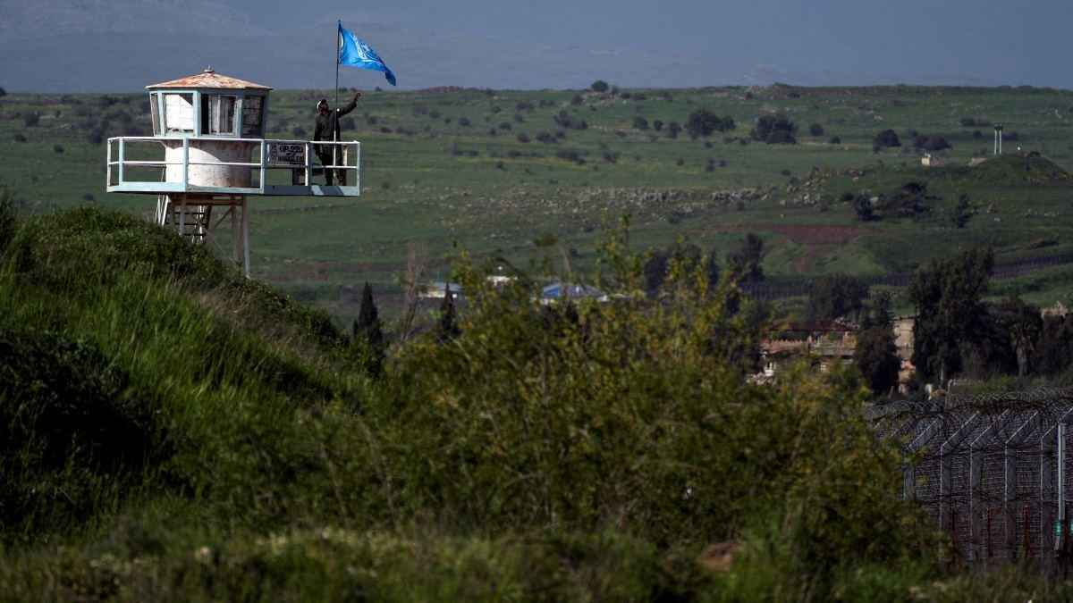 إعلام عبري: الجيش الإسرائيلي سيطر على جبل الشيخ السوري "دون مقاومة"