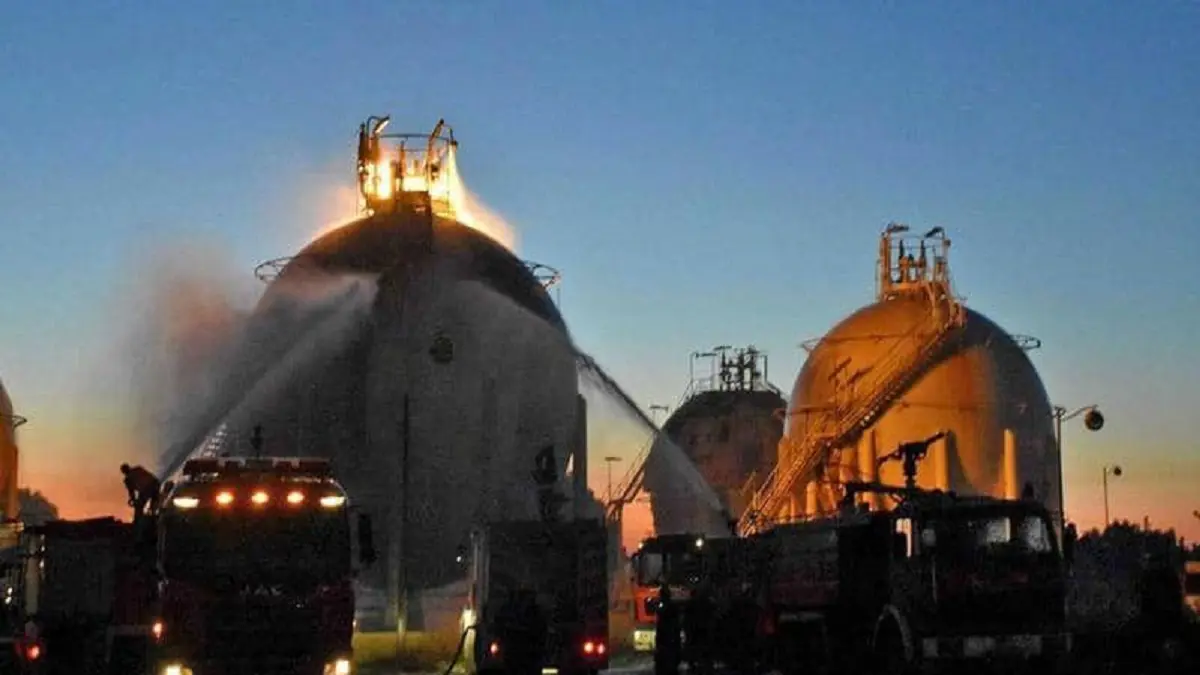 قصف محطة ومعملين للغاز الطبيعي في حمص السورية