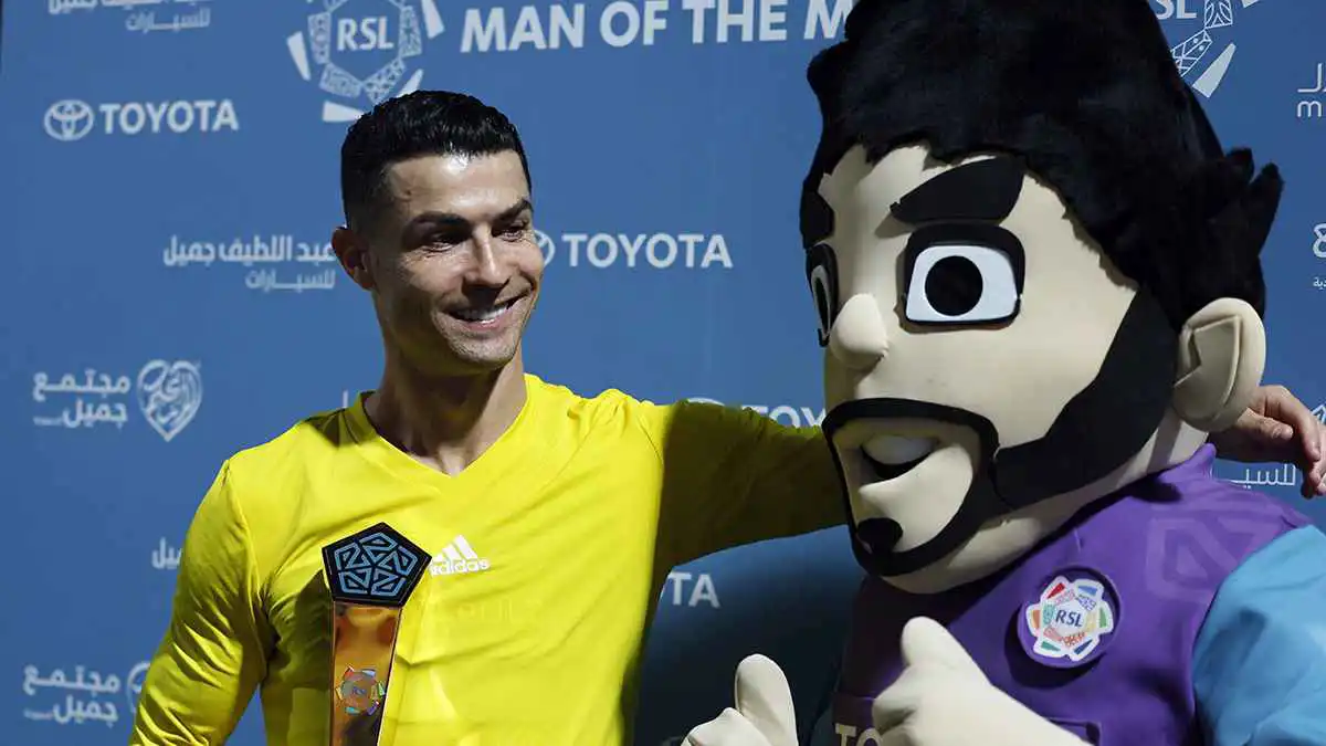 ما النادي الذي يحلم كريستيانو رونالدو بامتلاكه؟