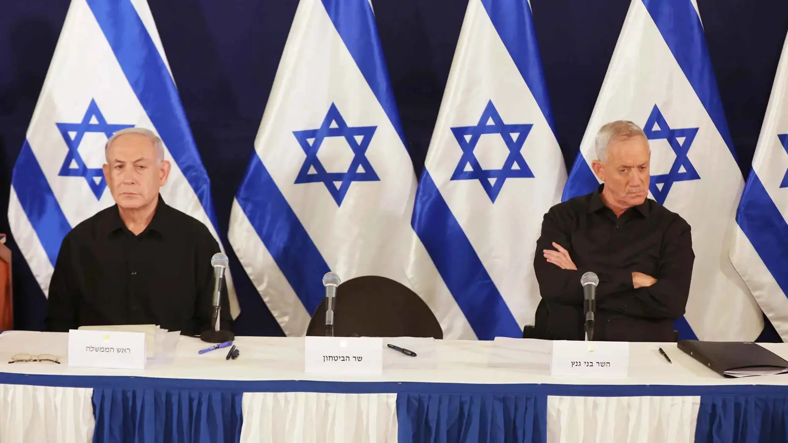 بـ3 مهام رئيسية.. غانتس يقترح تشكيل "حكومة فداء الأسرى"