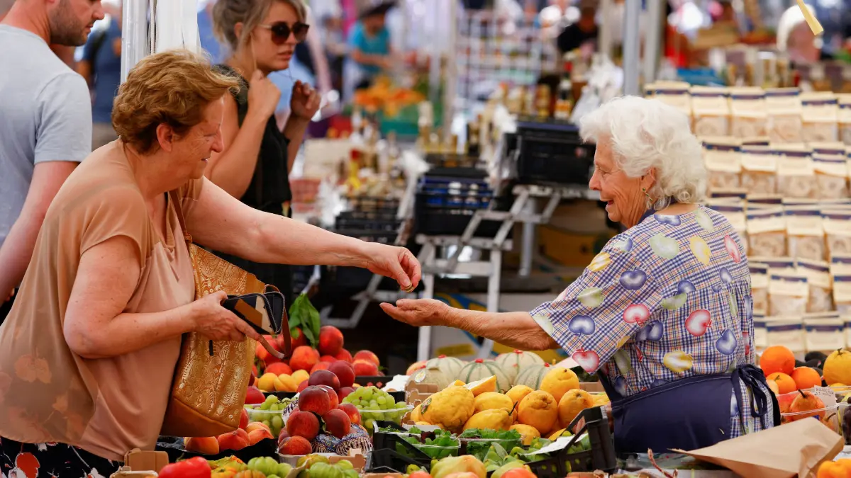 جنون أسعار الأغذية في إيطاليا يكتسب مناعة ضد الانخفاض