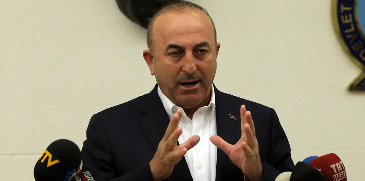 وزير خارجية تركيا يقول إنه سيزور السعودية في مسعى لحل أزمة قطر