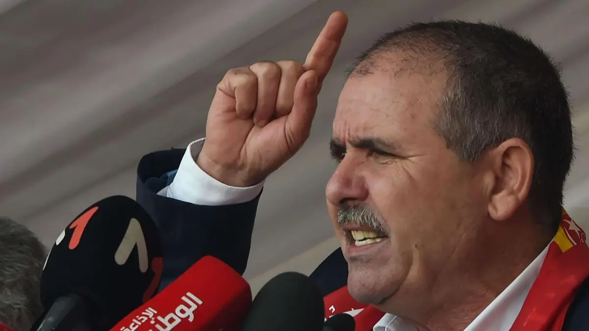 الاتحاد العام التونسي للشغل يلمح إلى تأييده قرارات قيس سعيد