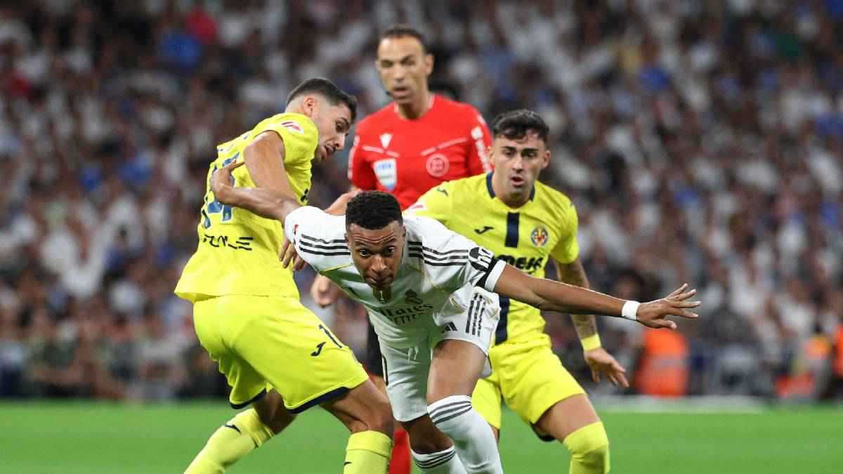 ضربة جزاء وطرد.. تقييم كارثي لحكم مباراة ريال مدريد وفياريال (صورة)