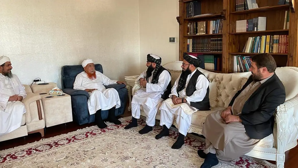 لقاء الزنداني بوفد رسمي من طالبان يثير لغطًا يمنيًا

