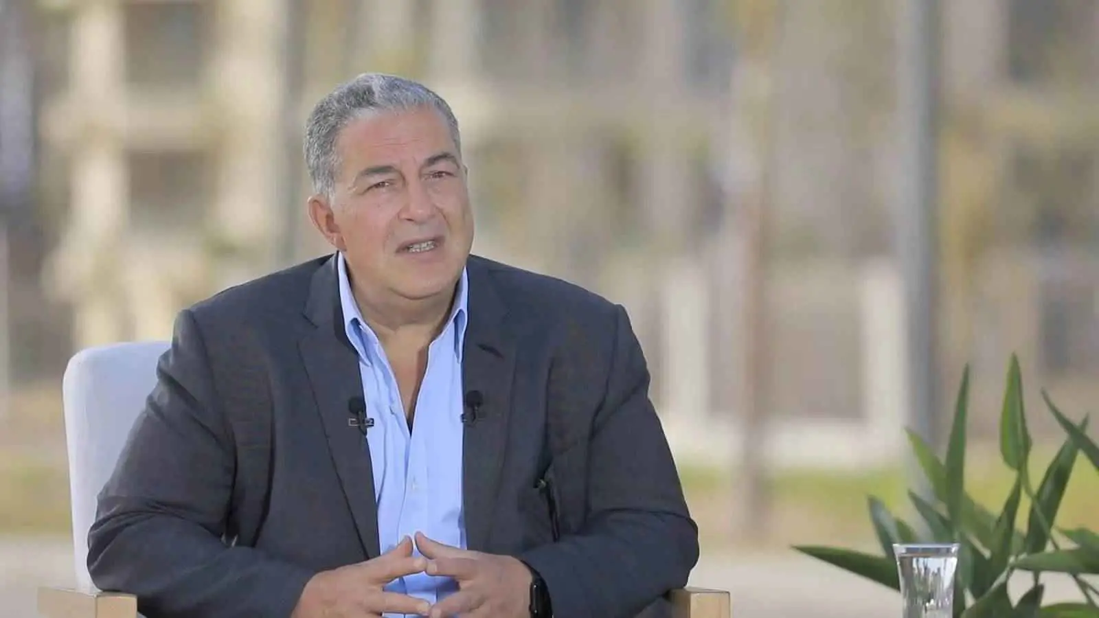 4 "مليارديرات" يحلمون بشراء الأهلي المصري