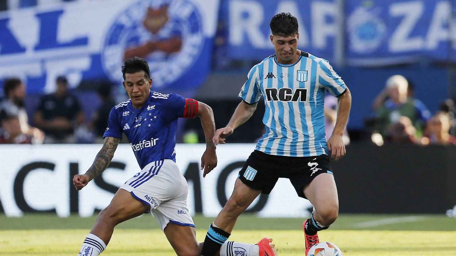 راسينغ الأرجنتيني يقهر كروزيرو البرازيلي ويتوج بلقب كوبا سود أمريكانا (فيديو)