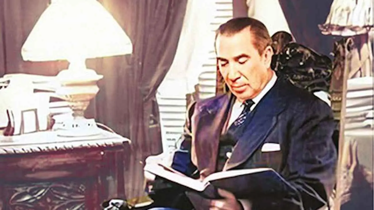 "الحنين إلى الماضي" يهمين على عناوين "القاهرة للكتاب" (صور)