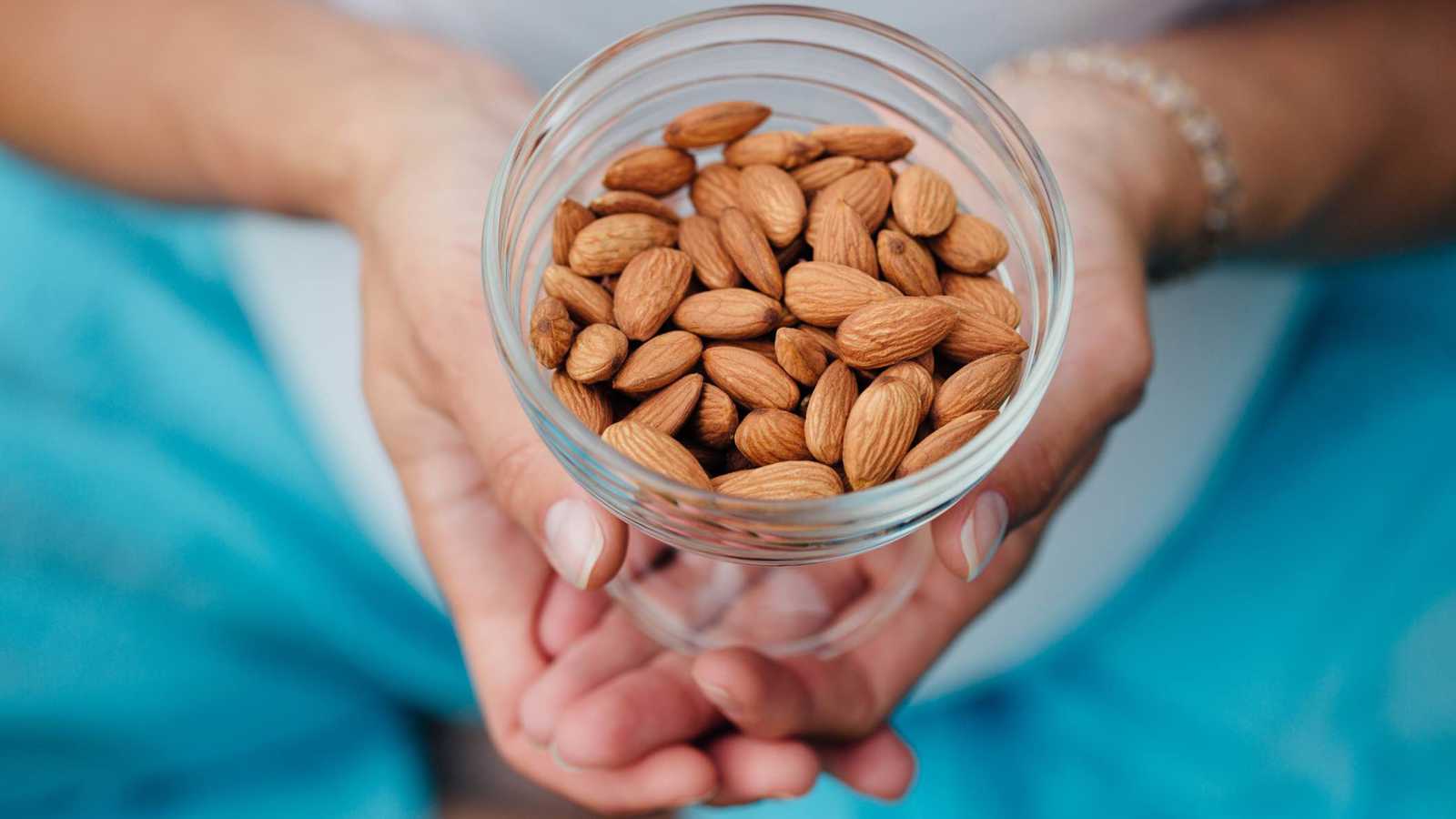 نصف كوب من اللوز يوميًا.. حماية طبيعية لخلايا جسمك
