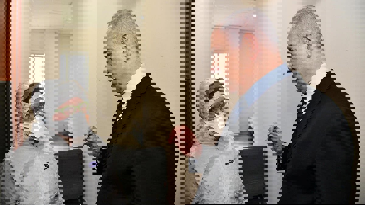 بعد إصابة 3 من حراس مقر إقامته.. نتنياهو يخضع من جديد لفحص كورونا