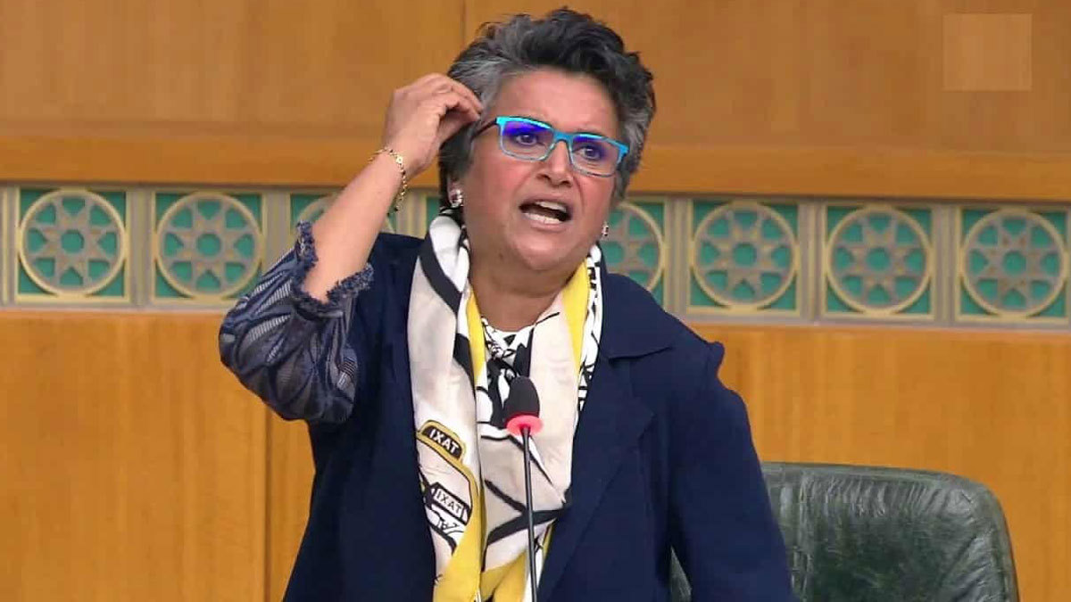 الكويت.. صفاء الهاشم تتهم نوابا بنقل "كورونا" لها