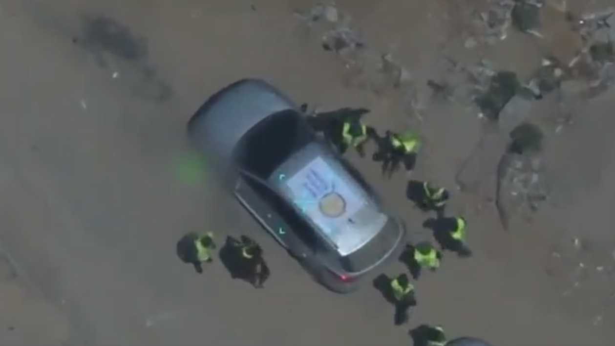 إسرائيل تقتل فلسطينيين ادّعوا أنهم عمال إنسانيون في غزة (فيديو)