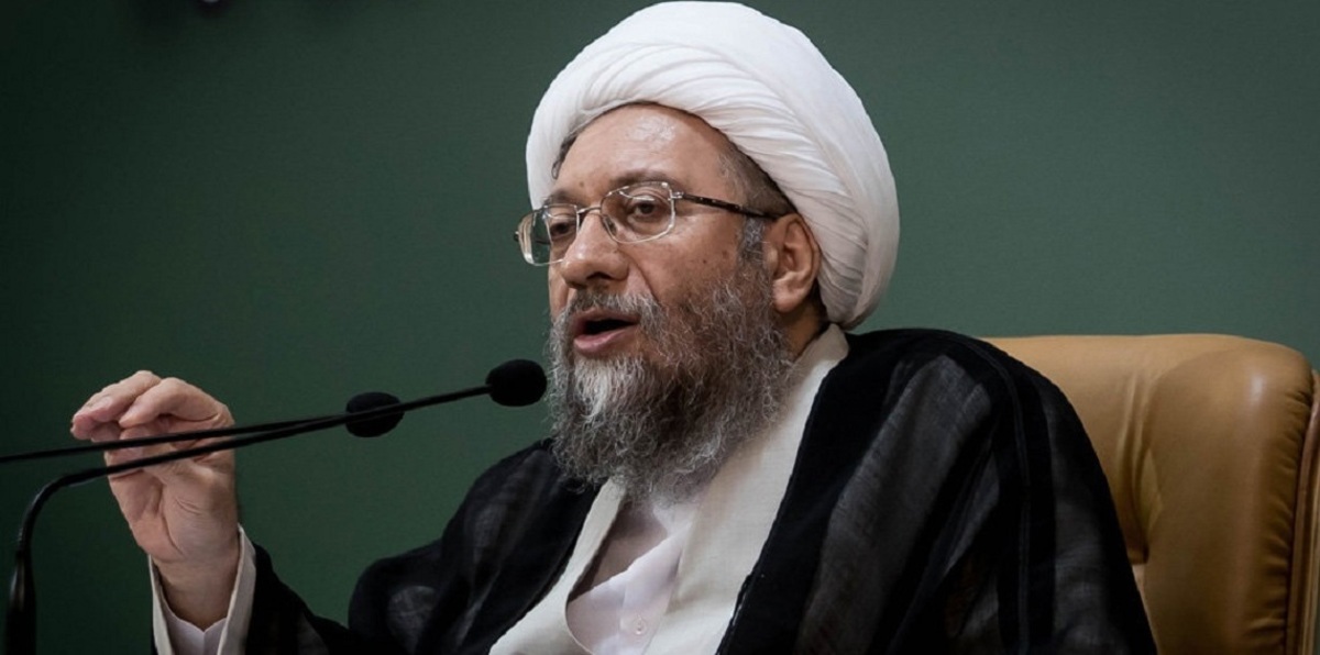 لاريجاني يحذّر من إسقاط النظام الإيراني بيد ترامب ويعتبر الأوروبيين "مخادعين"