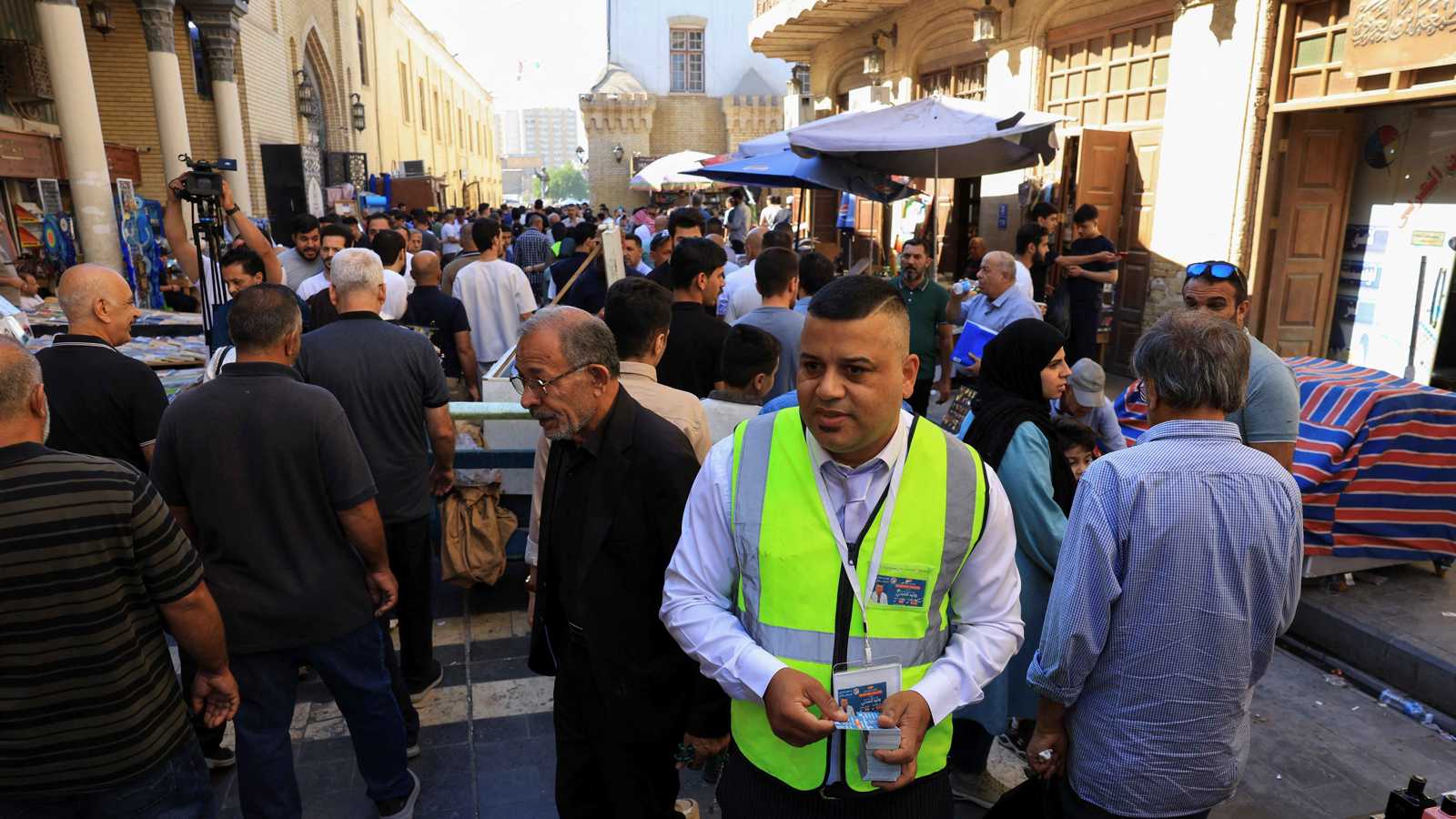 العراق بعد التصويت.. الشارع ينتظر التغيير وسط هيمنة الوجوه القديمة