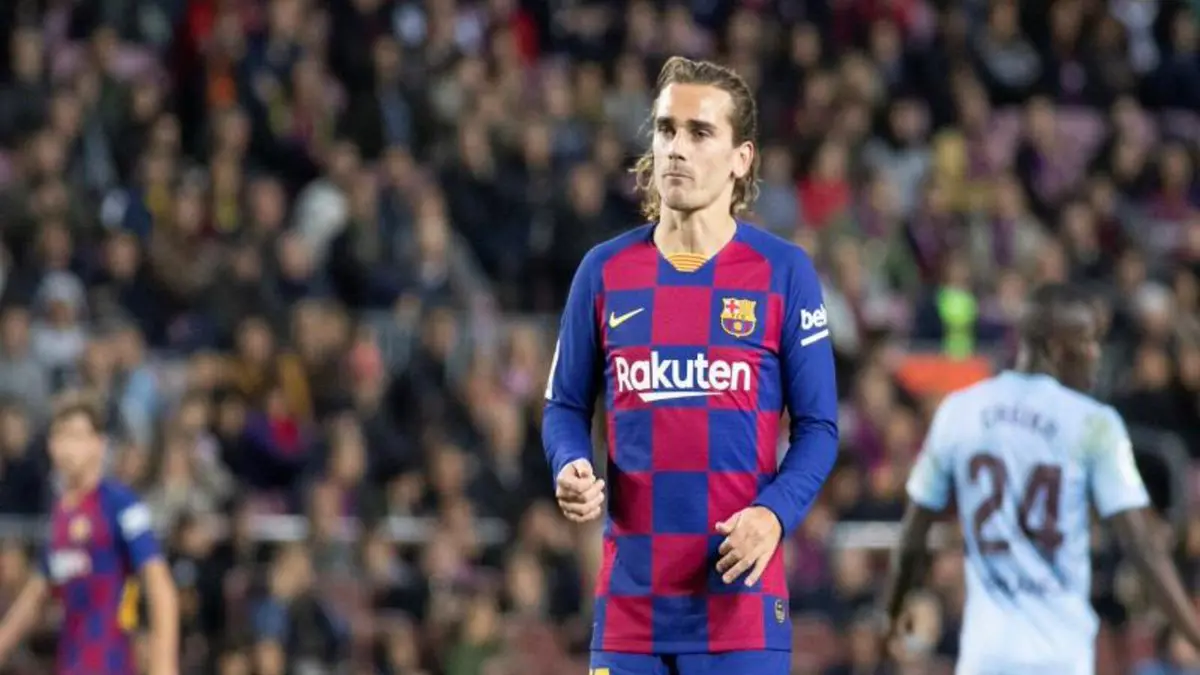 سوشيال ميديا الرياضة: غريزمان يهدي قميصه لمشجع من أصحاب القدرات الخاصة.. رئيس ليبيريا يهنئ فينغر بمنصبه الجديد