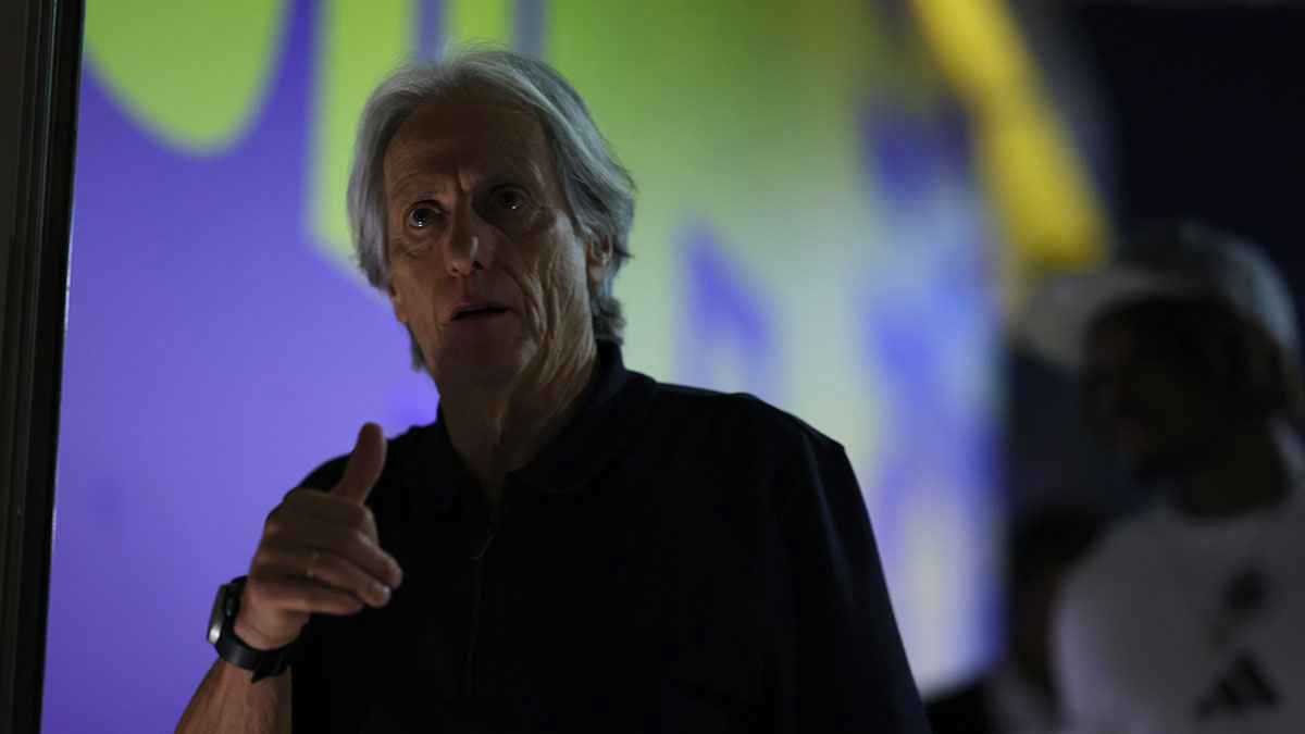 جيسوس يتخذ قرارا مفاجئا قبل مباراة الاتحاد السعودي