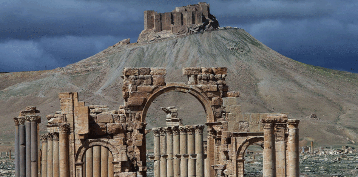 الحكومة السورية تضع خطة لترميم الآثار في تدمر 