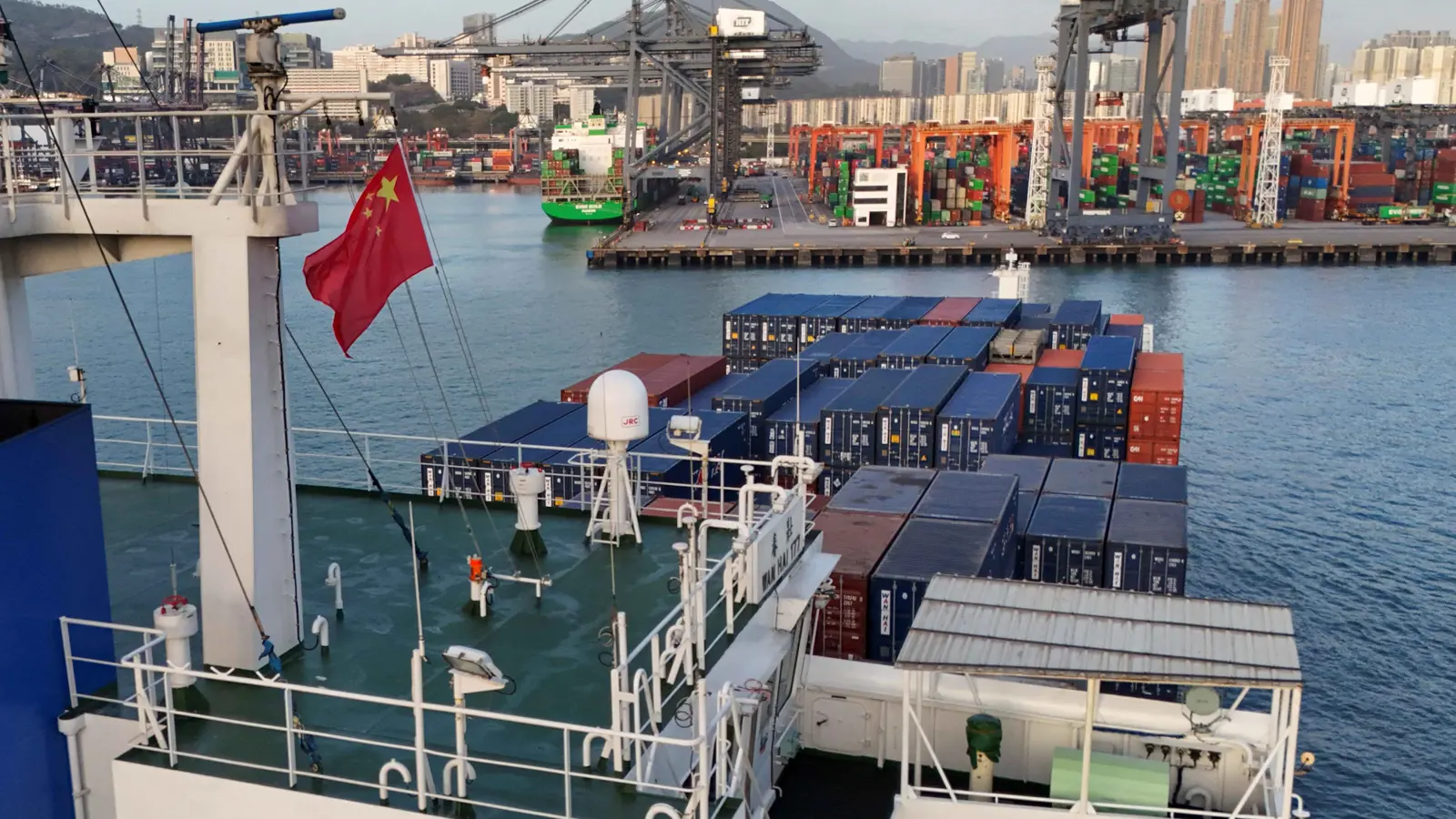 واشنطن تفرض رسوما على السفن المصنوعة في الصين