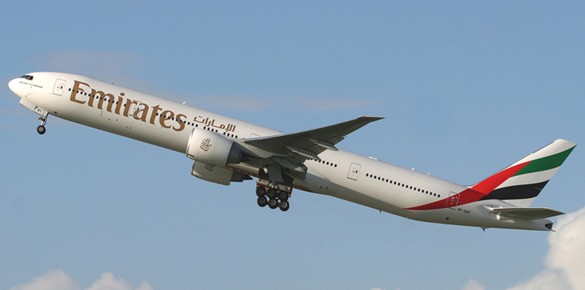 الطائرة الإماراتية المنكوبة بوينغ 777.. ‫حقائق وصور‬‎