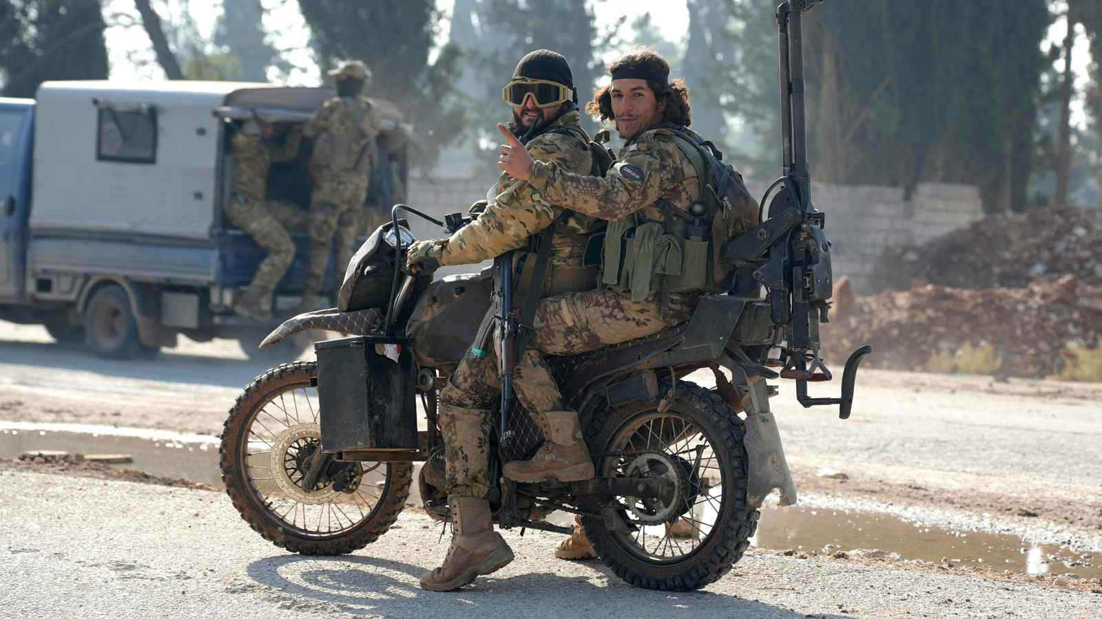 "المرصد": لأول مرة حلب خارج سيطرة الجيش السوري (فيديو)