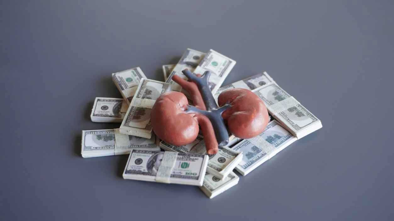 السجن لأردني عرض كليته للبيع على فيسبوك