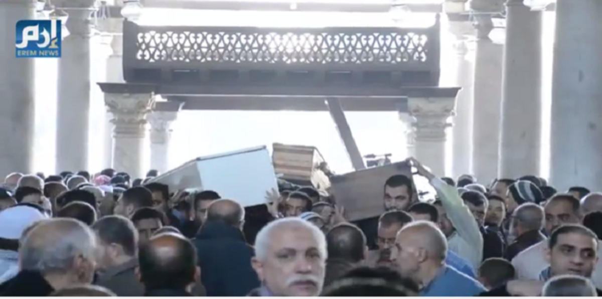 بالفيديو.. حضور فنّي وإعلامي حاشد لتشييع جنازة الفنانة المصرية كريمة مختار