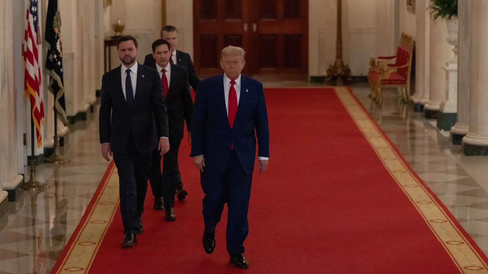 "أكسيوس": إدارة ترامب تعلم مسبقا بالهجوم على قاعدة "العديد"