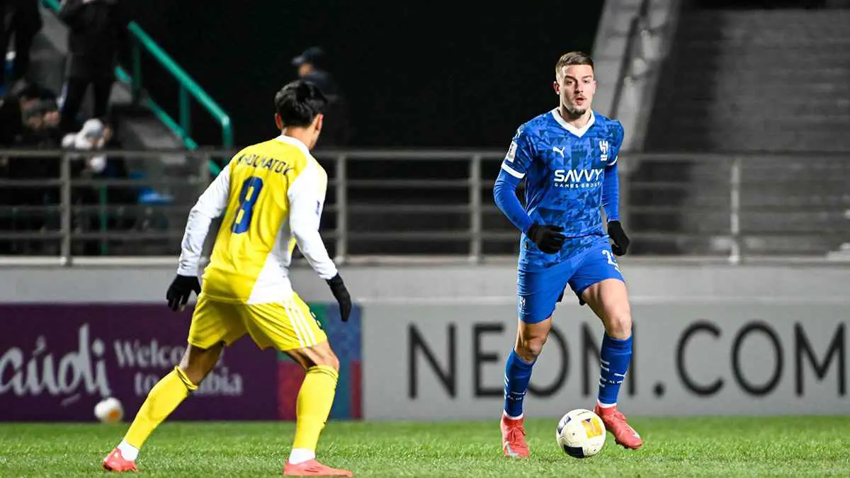 استمرار للانحدار.. محمد الشيخ يثير قلق جماهير الهلال قبل مباراة الإياب الآسيوية