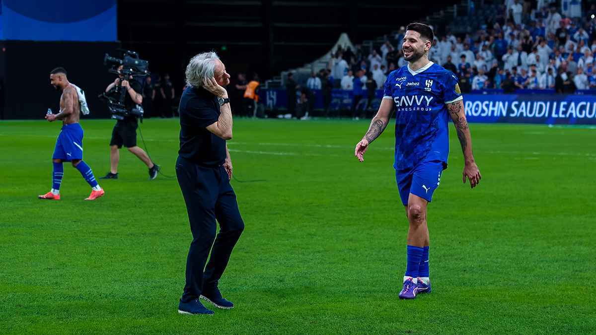 مدرب الهلال يرفض عرضا لقيادة فلامينغو البرازيلي
