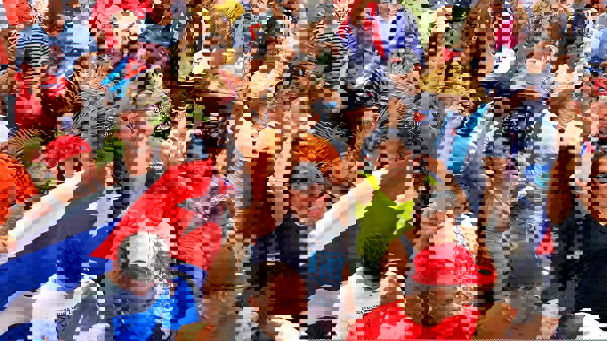 "واشنطن بوست": الرئيس الكوبي كانيل يواجه شعبا مأزوما ويفتقر لمؤهلات فيدل كاسترو