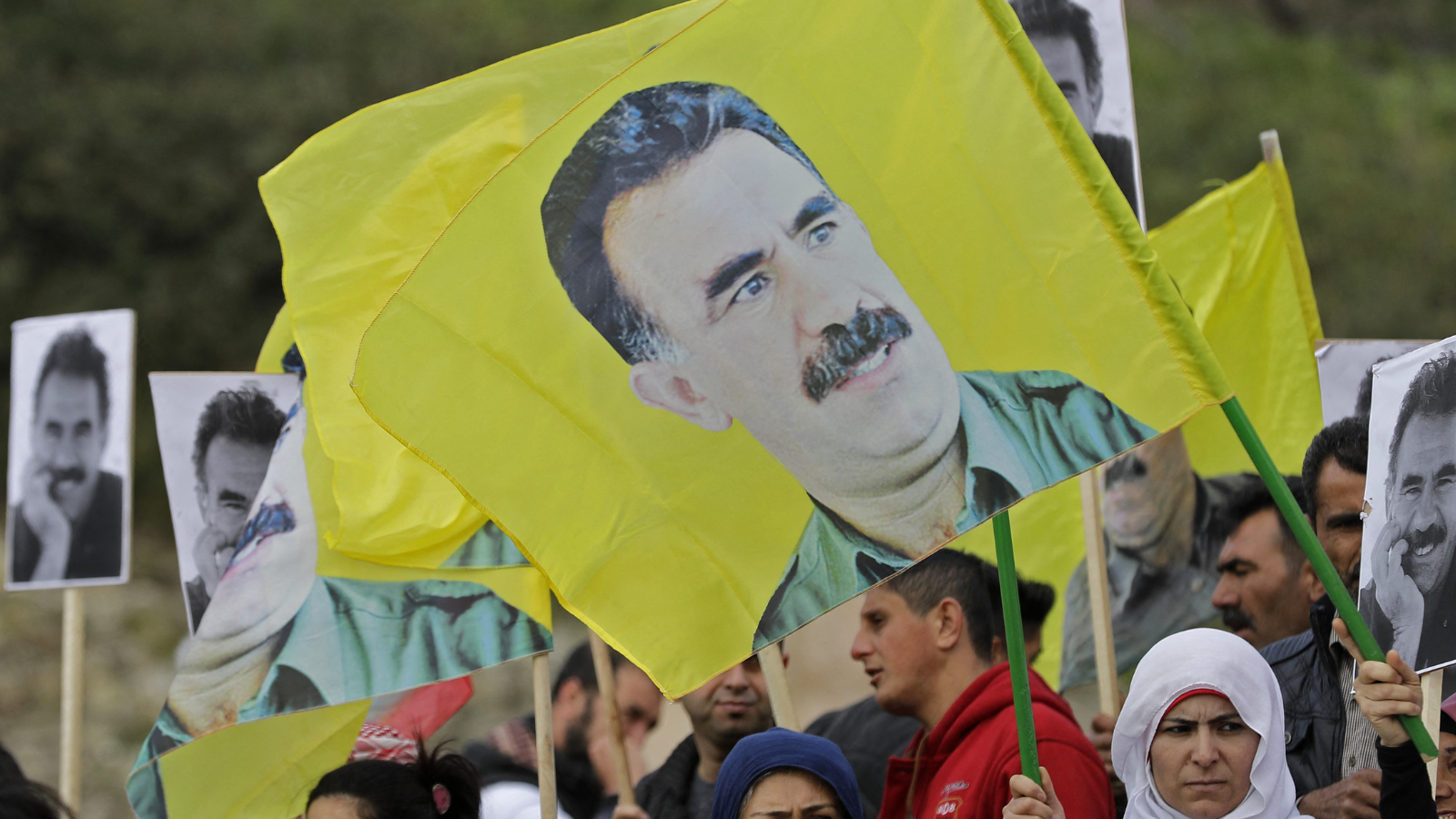 بعد رسالة من أوجلان.. هل تتعثر عملية السلام بين أنقرة و"العمال الكردستاني"؟