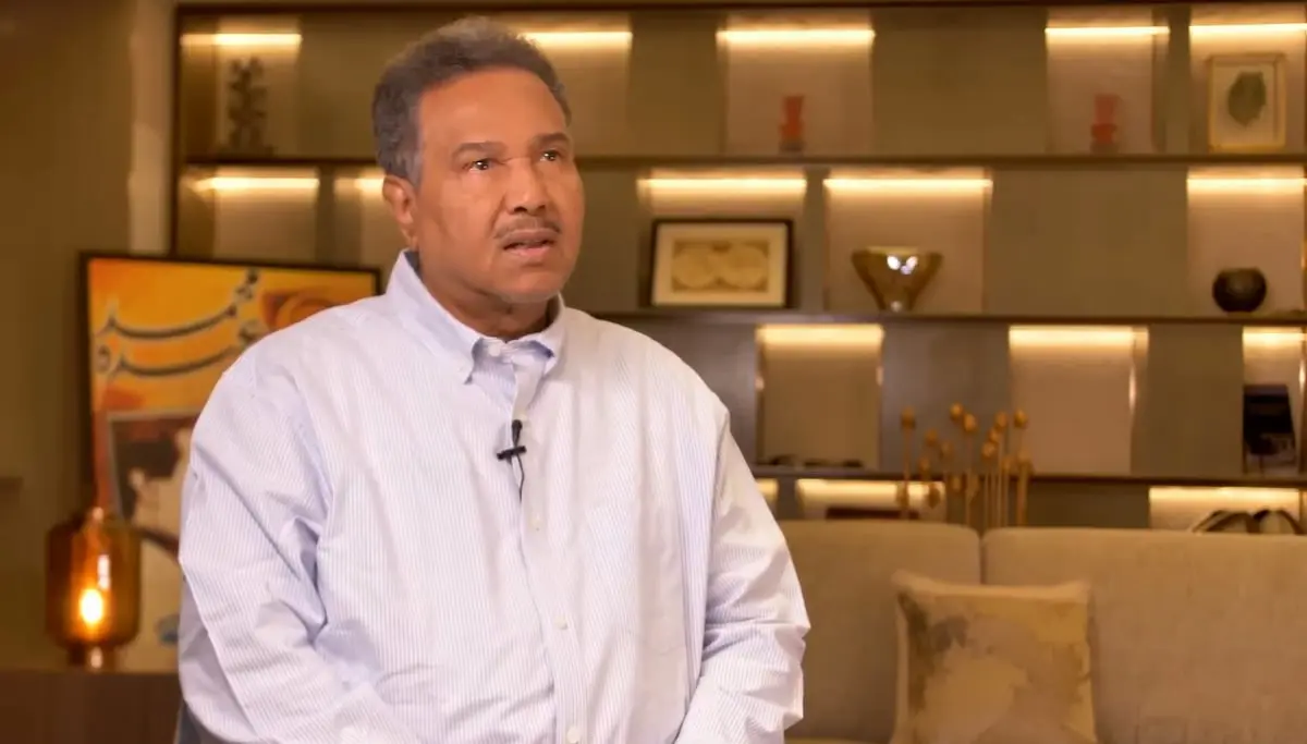 دويتو غنائي "عفوي" بين محمد عبده وآمال ماهر (فيديو)