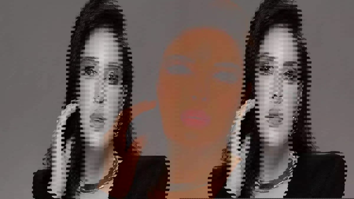 الفنانة هبة الدري تثير جدلا واسعا بعد وصفها الكويت بـ"المحافظة"