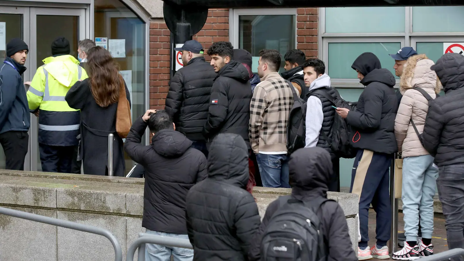 مسؤول: فرنسا ودول العالم شهدت "ارتفاعا قياسيا" في معدلات الهجرة