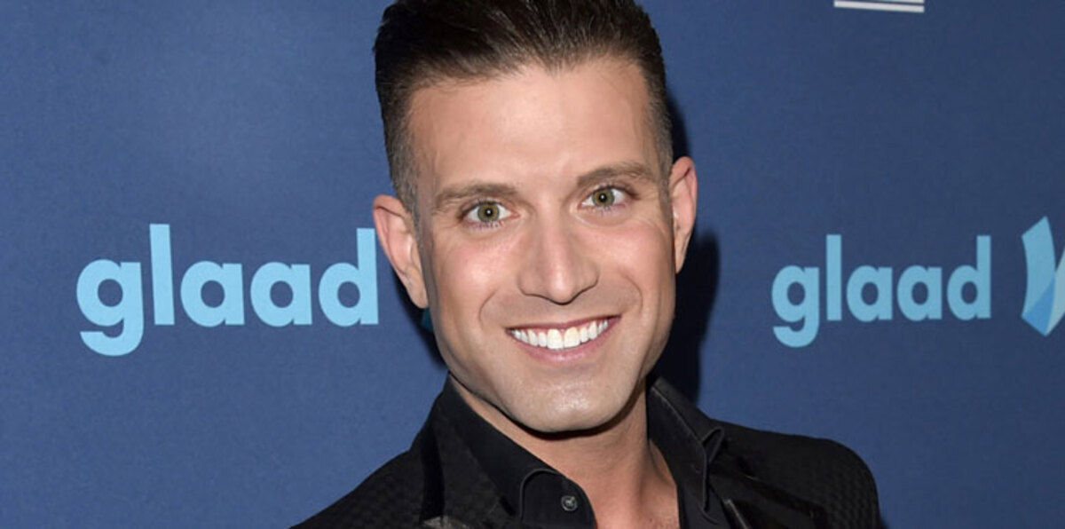 بعد اعترافه بأنه مثلي الجنس.. حفيد عمر الشريف يطلب يد فنان