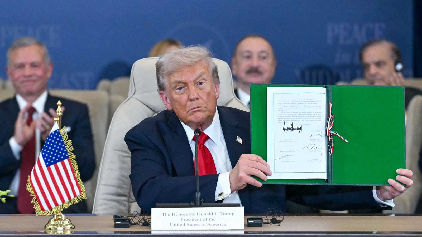 إسرائيل تعيد تشكيل الواقع الميداني.. هل فقدت خطة ترامب لغزة زخمها؟