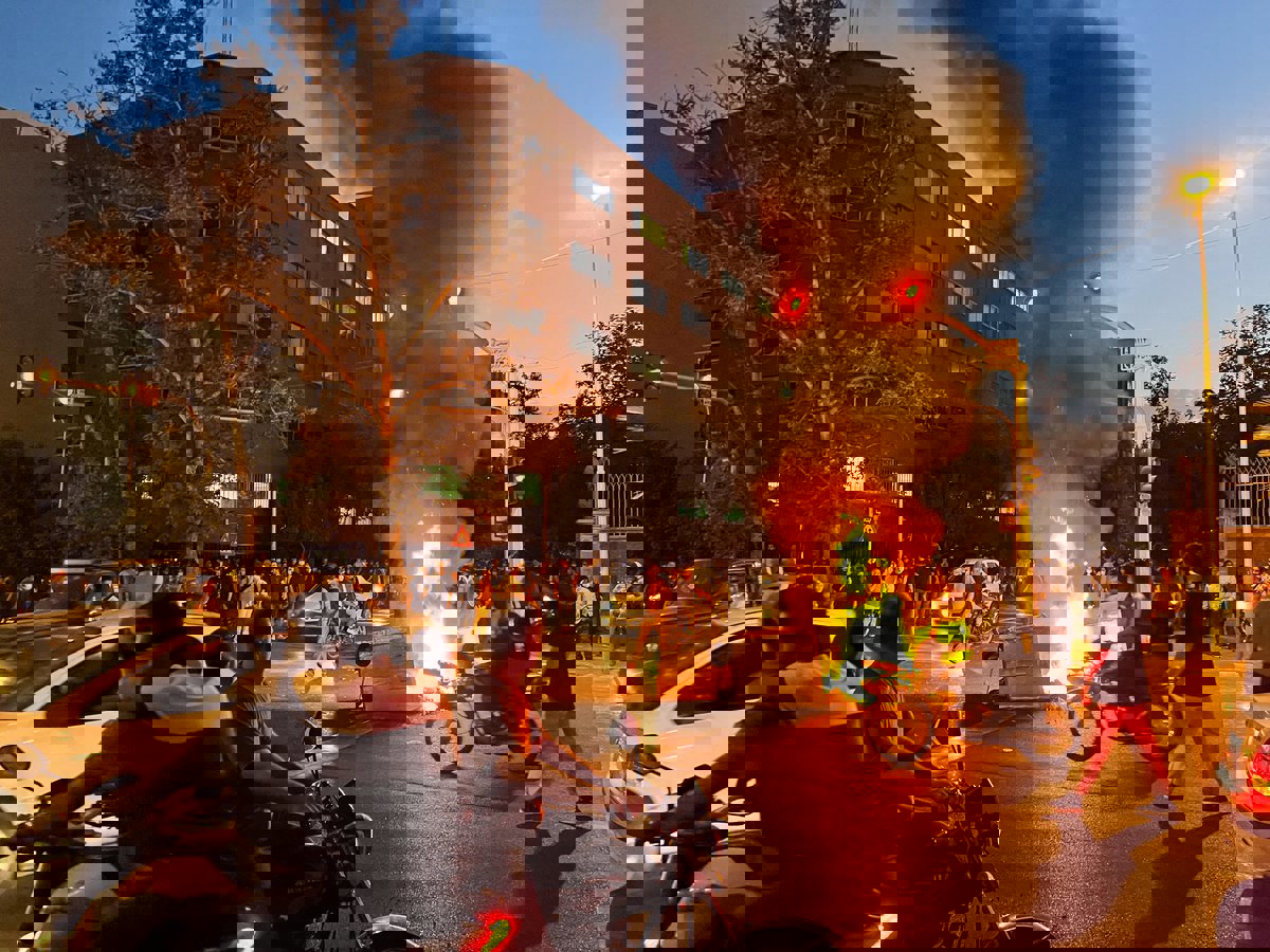 إيران.. احتجاجات شعبية تلوح بالأفق بسبب خطة "نور" لفرض الحجاب