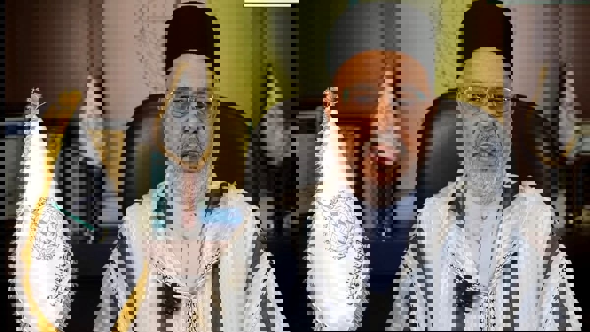 عائلة أحمد الريسوني تحتفل باستقالته من رئاسة "علماء المسلمين"