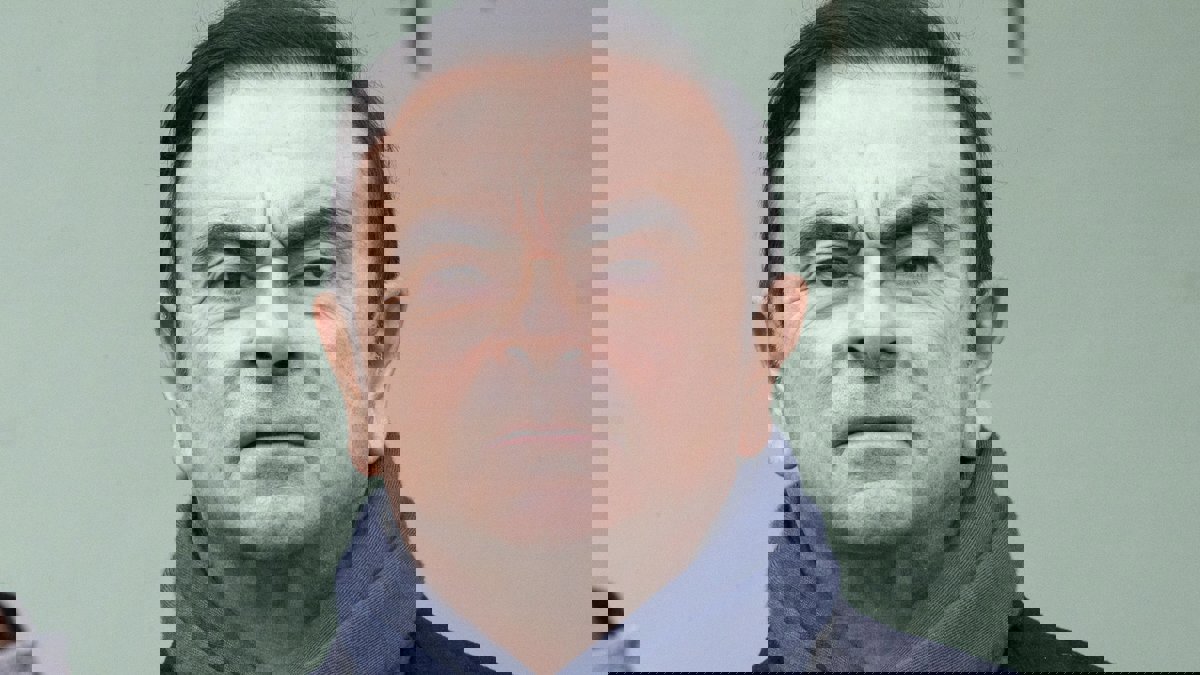 كارلوس غصن يفر  بطريقة غامضة إلى لبنان