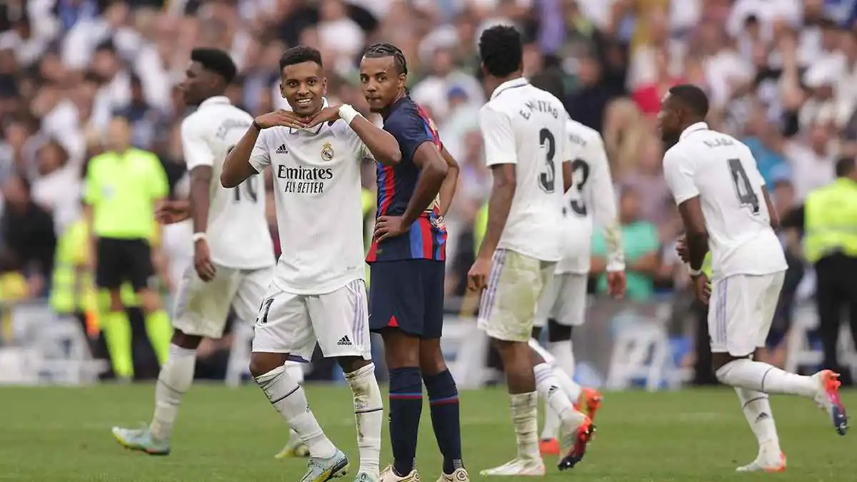 4 عقبات تحطم حلم برشلونة في "رد الصفعة التاريخية" لريال مدريد