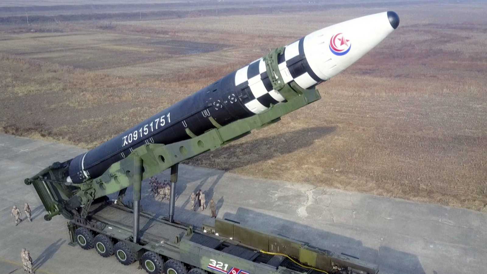 ترامب أمام فرصة إصلاح الخطأ.. تدمير نظام ضبط الأسلحة العالمي يهدد بأزمة وجودية