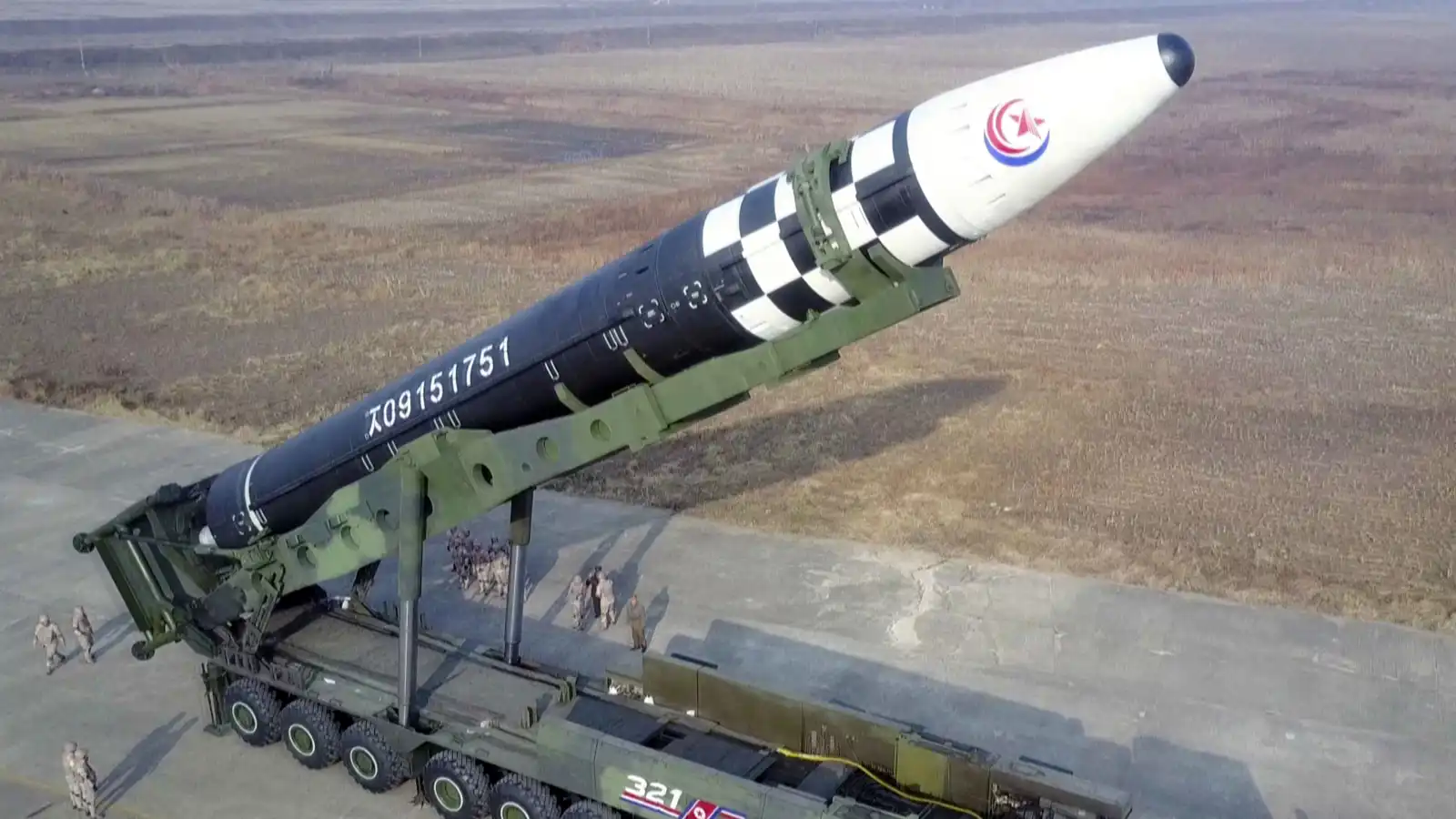 ترامب أمام فرصة إصلاح الخطأ.. تدمير نظام ضبط الأسلحة العالمي يهدد بأزمة وجودية