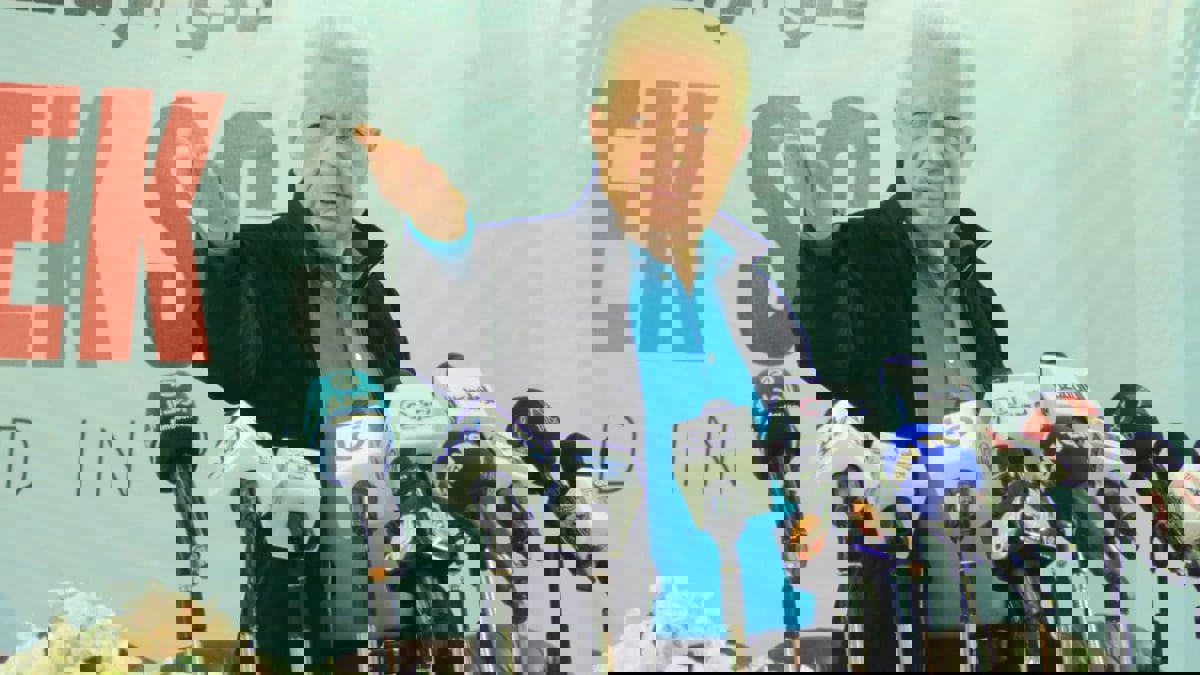 تسريب مكالمة هاتفية بين مرتضى منصور وأحمد دياب